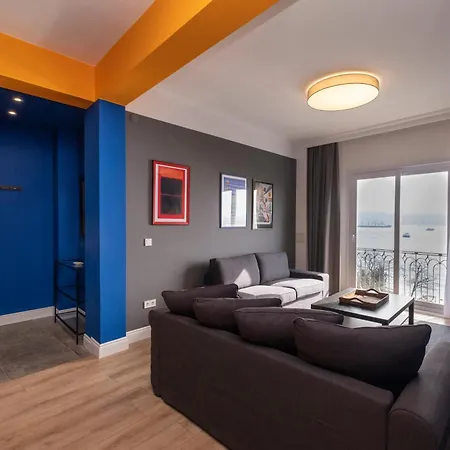 Hip Waterfront With A Striking View Apartament Stambuł