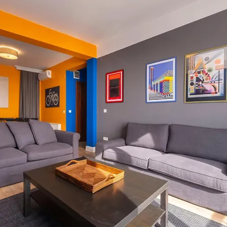 Hip Waterfront With A Striking View * Istambul