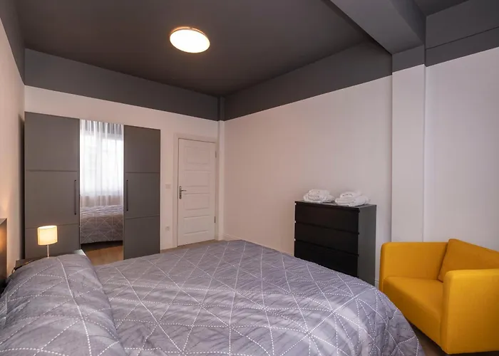 Hip Waterfront With A Striking View *