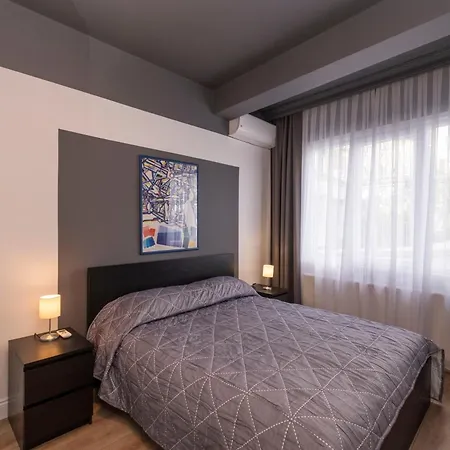 Hip Waterfront With A Striking View *