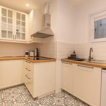 Hip Waterfront With A Striking View * 이스탄불