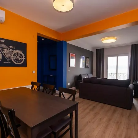 Hip Waterfront With A Striking View * 이스탄불