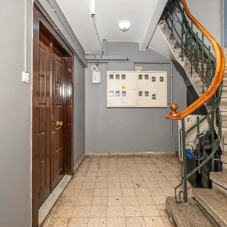 Apartament Hip Waterfront With A Striking View Stambuł