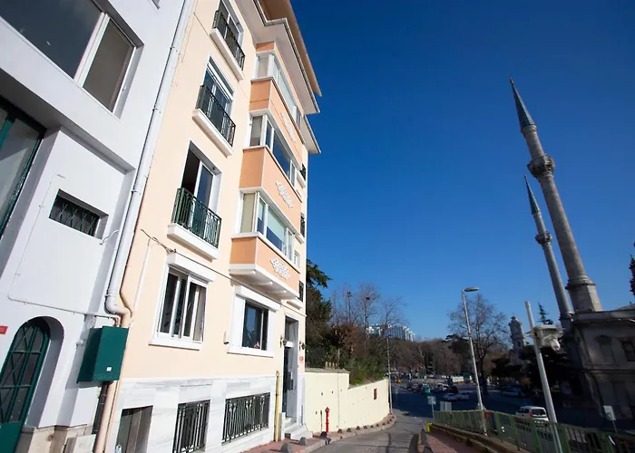 Hip Waterfront With A Striking View *