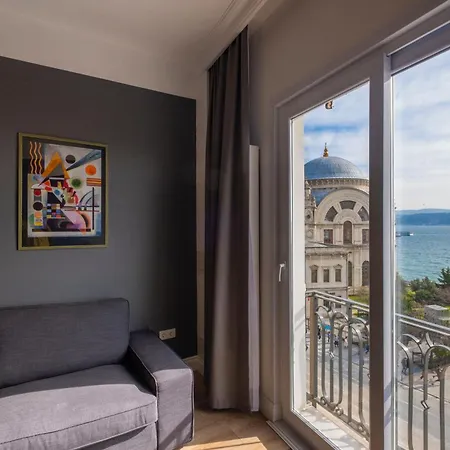 Hip Waterfront With A Striking View * Istanboel